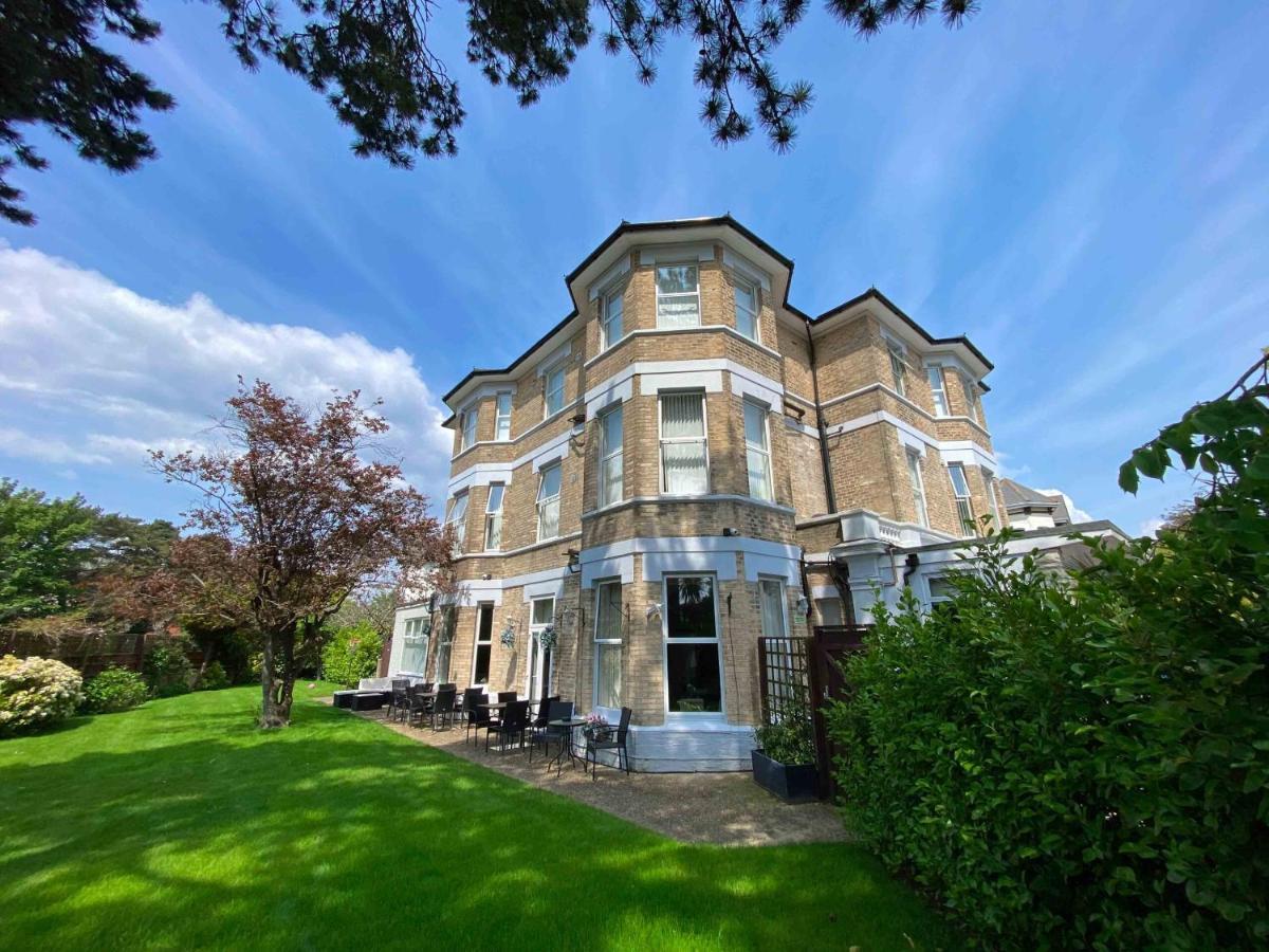 Applewood Hotel Борнмът Екстериор снимка