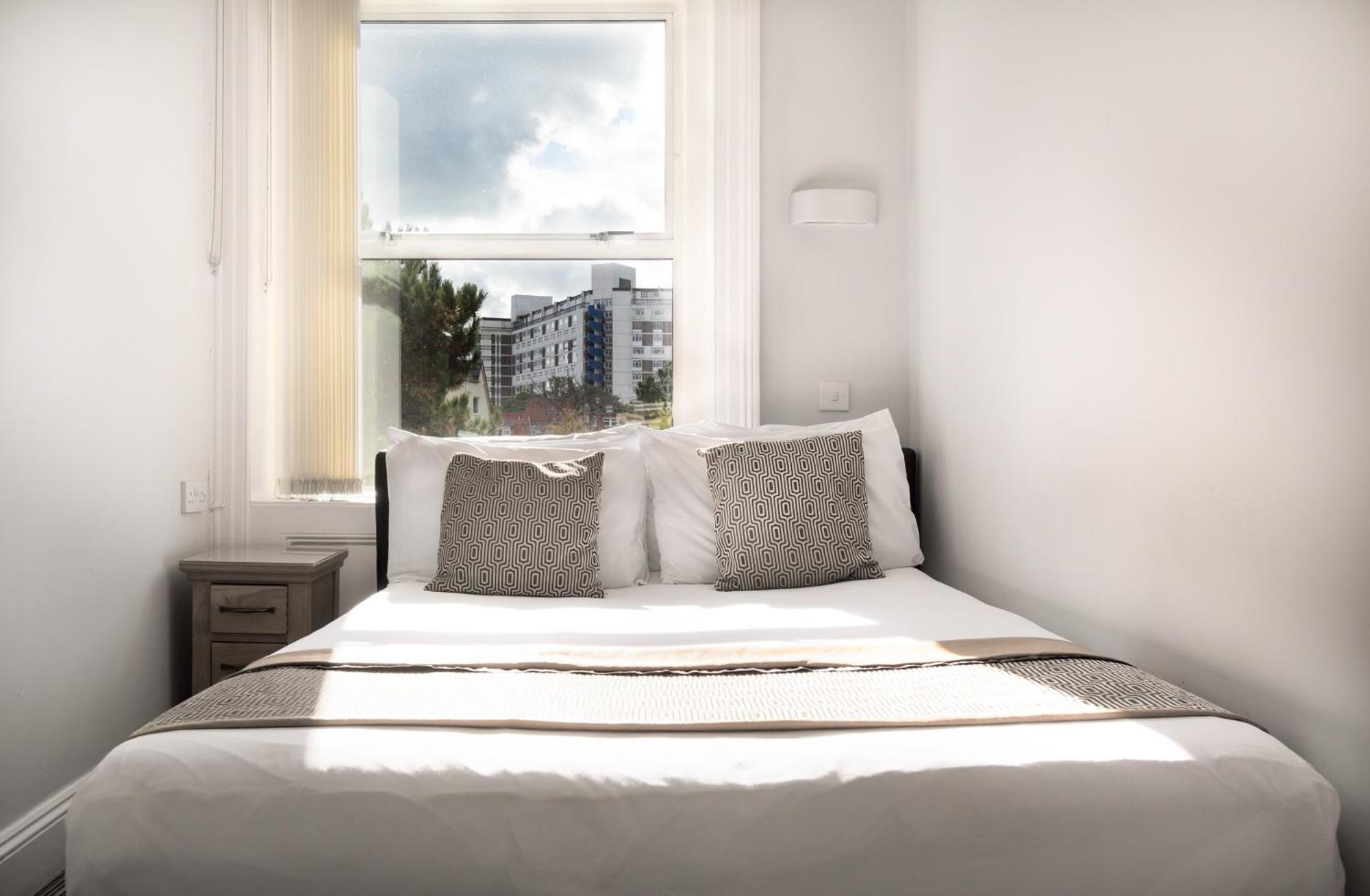 Applewood Hotel Борнмът Стая снимка