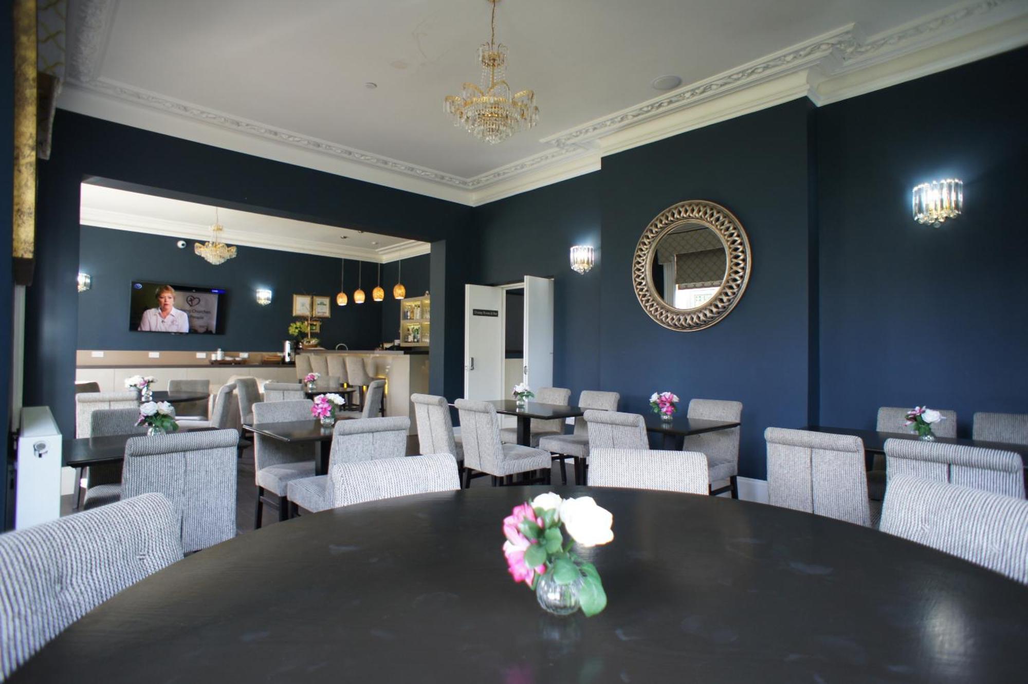 Applewood Hotel Борнмът Екстериор снимка