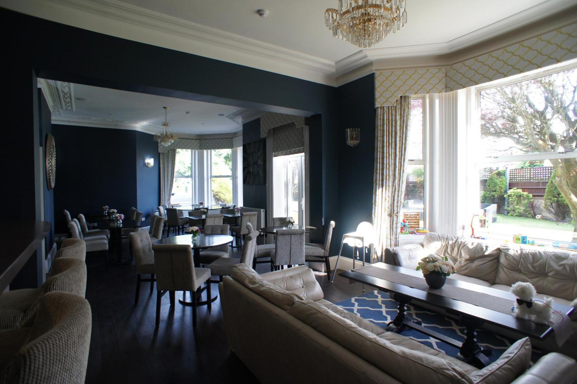 Applewood Hotel Борнмът Екстериор снимка