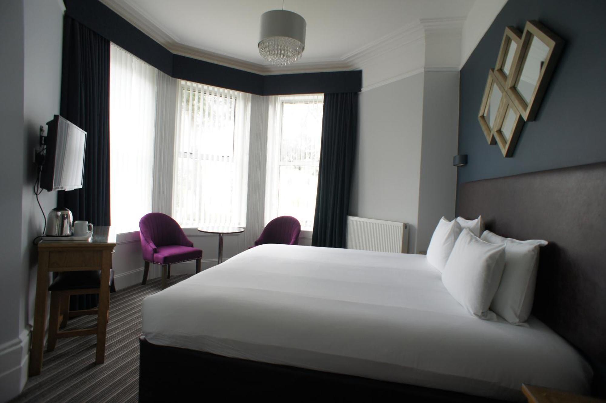 Applewood Hotel Борнмът Екстериор снимка