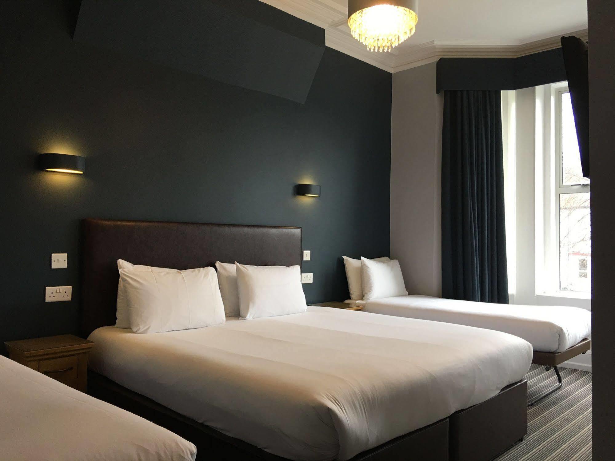 Applewood Hotel Борнмът Екстериор снимка