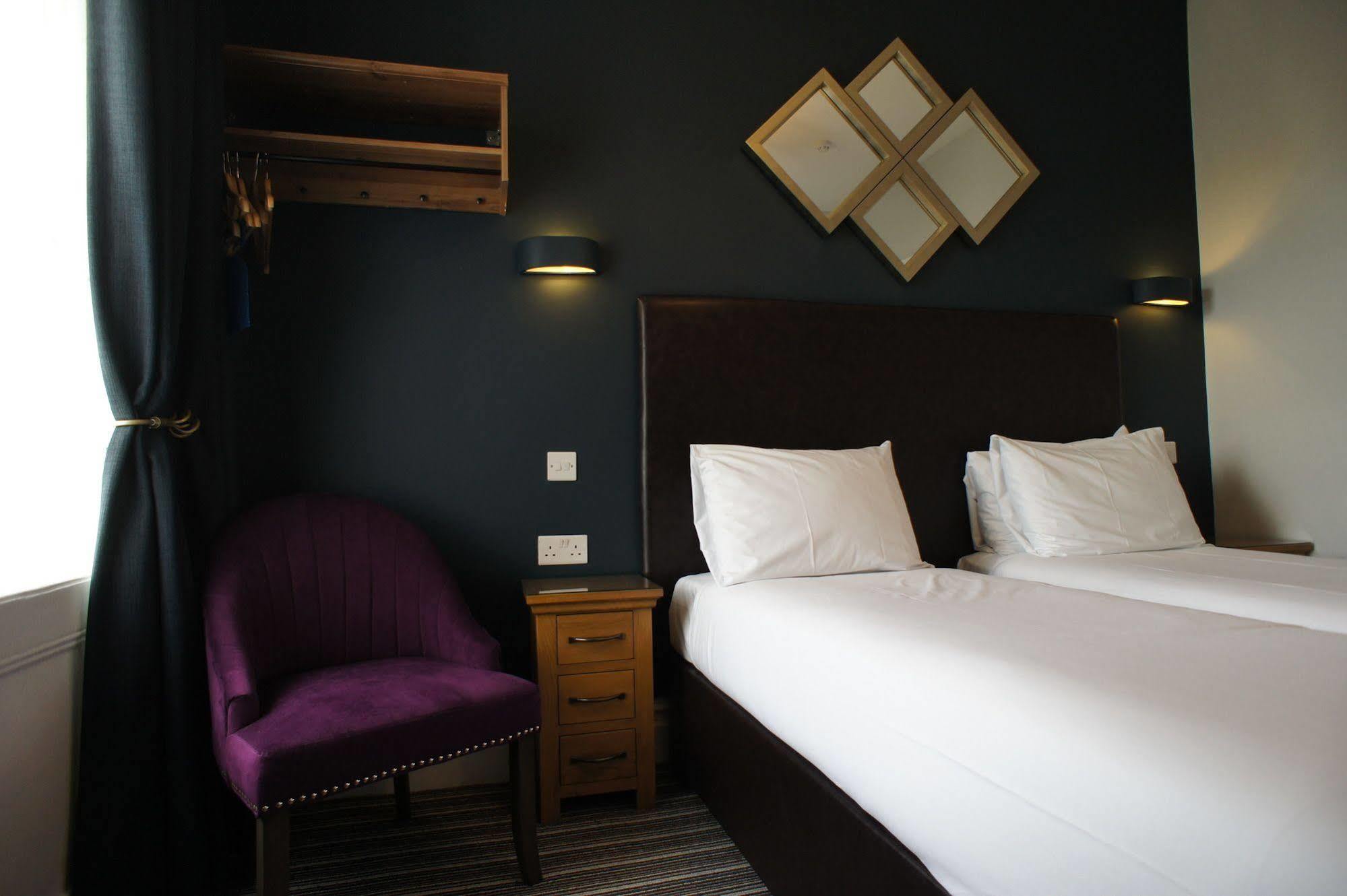 Applewood Hotel Борнмът Екстериор снимка